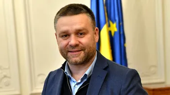 Când depune Ciprian Ciucu jurământul de primar general al Capitalei: bucureştenii îi cer să intre în pâine. 