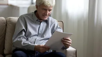 Când se poate suspenda plata pensiei. Situațiile rare care pot lăsa un pensionar fără venituri temporar