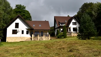 Care este distanța minimă între două case construite una lângă alta. Reguli urbanistice obligatorii