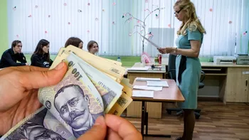 Cât câștigă un profesor debutant vs. unul cu 25 de ani vechime
