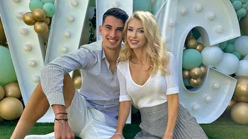 Cine o duce pe Andreea Bălan la altar: nu e tatăl ei, aşa cum spune tradiţia. Primele imagini cu invitaţia la nunta cu Victor Cornea