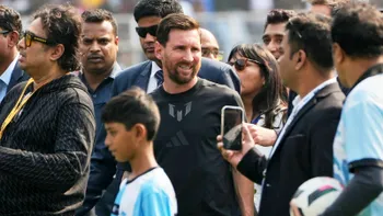 Incidente grave la evenimentul dedicat lui Lionel Messi. Fanii au vandalizat zona pentru că nu l-au putut vedea pe star