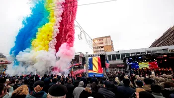 Primele explicații după dezastrul de 1 Decembrie din Piatra Neamț: „Bateria de artificii a crăpat și 3 tuburi s-au înclinat spre spectatori”