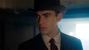 Young Sherlock, noul serial Prime Video, îl reinventează pe detectiv într-o poveste de origine plină de acțiune, cu Guy Ritchie la cârmă