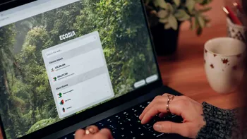 Browserul „verde” care promite să reducă risipa digitală și să lege navigarea pe internet de curățarea oceanelor