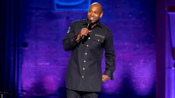 Top 5 stand-up-uri pe Netflix în 2025. La ce vei râde garantat