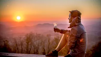 Legătura dintre răul de altitudine, la munte, și consumul de băuturi alcoolice. Ce trebuie să știi ca să-ți fie bine în vacanța de iarnă