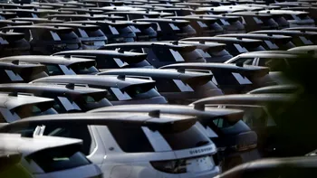 UE renunță la planul de eliminare a mașinilor cu combustie internă: schimbare majoră în politica auto europeană