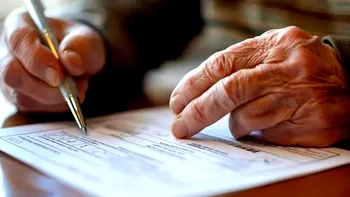Actul care trebuie depus de pensionari până pe 31 decembrie 2025 pentru a beneficia de o reducere importantă în 2026