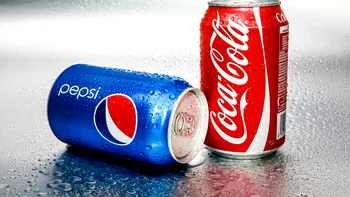 De ce dozele de Coca-Cola sunt roșii, iar cele de Pepsi albastre. Răspunsul, unul banal