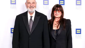 Rob Reiner, regizorul filmelor „When Harry Met Sally” și „A Few Good Men”, și soția sa, găsiți morți în casa lor din Los Angeles. Fiul acestora ar fi anchetat de poliţie pentru crimă. Update