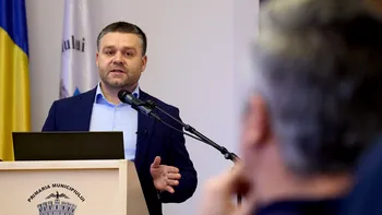 Cum vrea Ciprian Ciucu să elibereze trotuarele din centrul Bucureştiului. Motivul pentru care îi mulţumeşte lui Nicuşor Dan
