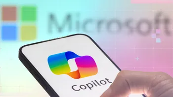 Microsoft își taie singură craca AI: Copilot, promovat pentru muncă, apare în termeni ca fiind „doar pentru divertisment”