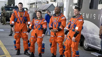 Patru astronauți pleacă spre Lună pe o rută fără precedent, dar nu vor coborî pe suprafața ei. De ce nu s-a mai aselenizat de 50 de ani
