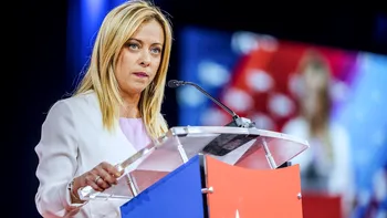 Giorgia Meloni, pictată ca înger într-o biserică din Roma. Imaginea a stârnit controverse în întreaga lume
