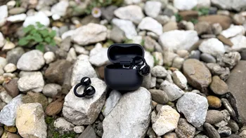 REVIEW HUAWEI FreeClip 2 – căștile perfecte pentru coloana sonoră a vieții tale, fără să te rupă de realitate. De ce ar putea fi un accesoriu de fashion grozav