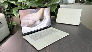 HANDS-ON ASUS Zenbook A14 și Zenbook A16 - probabil cele mai ușoare laptopuri de pe piață. Cum au ajuns la peste 20 sau chiar 30 de ore de autonomie cu Snapdragon X2 Elite și Windows 11