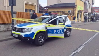 Mesaje îngrijorătoare, după ce elevul de 13 ani din Oradea s-a aruncat de pe bloc. Părinţii, îndemnaţi de profesori să îşi supravegheze copiii