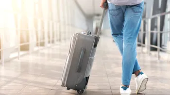 Schimbări importante pentru călătoriile cu avionul. Bagaj de mână gratuit până la 7 kg, fără costuri suplimentare. Noile reguli