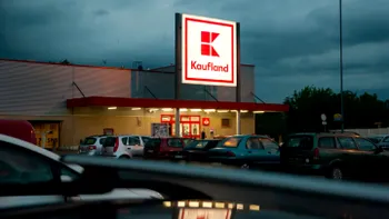 O salată de icre, retrasă de urgenţă din magazinele Kaufland. A fost găsită bacteria Listeria monocytogenes în aliment