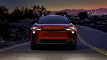Cel mai accesibil SUV eletric de la Toyota va face valuri în 2026. Se lansează în curând cu autonomie de 500 km