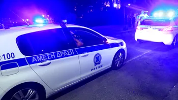 Un tânăr român a răpit un bărbat de 40 de ani pentru că-i era dator cu bani, în Grecia. Îl ținea într-un apartament pentru 16.000 de euro
