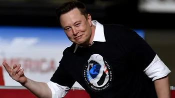 SpaceX la bursă pentru „servere în orbită”: de ce grăbește Elon Musk oferta și ce ar însemna un data center în spațiu