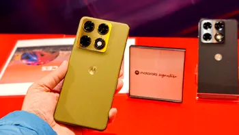 Motorola Signature ajunge la precomandă în România cu un preț atractiv: ce primești pentru 3999,99 lei