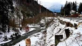 Avertisment pe șantierul centurii Bușteni–Azuga. Sunt posibile riscuri de instabilitate lângă magistrala feroviară