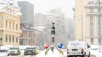 Iarnă autentică în Bucureşti. Până când ţin ninsorile şi gerul în Capitală