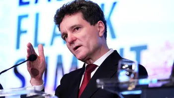 Nicuşor Dan, afectat şi el de creşterea taxelor. “Am o maşină înregistrată în Făgăraş. Mi-ar fi plăcut să nu crească”