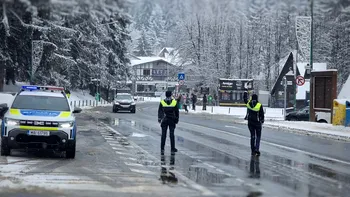 Starea drumurilor din România. Mai multe şosele sunt acoperite de zăpadă, pe DN1 se stă la cozi kilometrice. Rute alternative