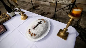 Moşii de Iarnă 2026. Ce alimente se împart sâmbătă pentru pomenire