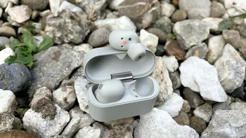 Sony WF-1000XM6, noile căști premium cu anulare a zgomotului mai eficientă și design mai compact