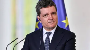 Un fost magistrat dă în judecată Universitatea București pentru actele de studii ale președintelui Nicușor Dan