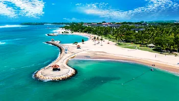 Români păgubiți după ce au achitat integral concedii de vis în Bali. O agenție de turism din Ilfov ar fi încasat banii fără să facă rezervări