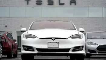 Elon Musk speră să facă mașinile Tesla relevante în China. Soluția banală, departe de a fi suficientă