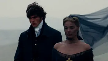 „La răscruce de vânturi” revine pe ecrane: filmul Wuthering Heights din 2026 divide publicul, dar nu e cea mai slabă adaptare