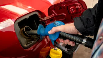 Ce măsuri pregătește statul român pentru a evita carburantul de 10 lei pe litru. Petrolul Brent a ajuns la aproape 120 de dolari barilul