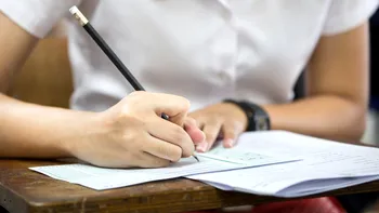 Cum se rezolvau subiectele la Română la simularea Evaluării Naționale 2026. Baremul va fi publicat la ora 15:00 UPDATE