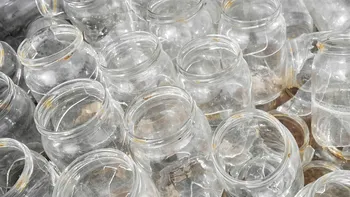 De ce gospodinele cu experiență nu aruncă borcanele de la mâncarea pentru copii. Trucul util din bucătărie