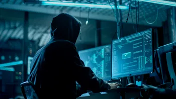 Un nou virus informatic atacă în același timp Windows și serverele virtuale