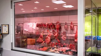 Kilogramul de carne de miel, la preţ record în supermarketuri. Cât costă înainte de Paşte, va fi un lux pe masa de sărbători