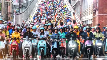 Țara în care primești bani să treci la scootere și mașini electrice - cum a funcționat 