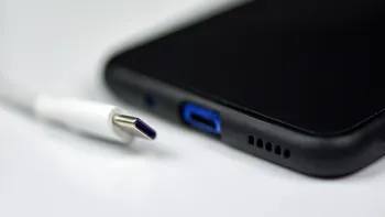 Accesorii aparent ciudate pe care le poți conecta la telefon prin USB-C și chiar sunt utile