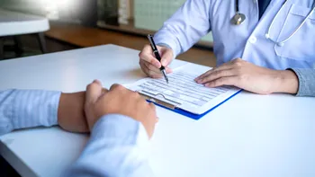 Cât timp eşti asigurat medical după ce ai fost concediat sau ţi-ai dat demisia. Cât te protejează legea din România