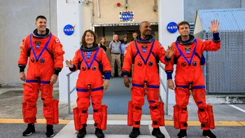Misiunea de aproape 100 de miliarde: de ce se grăbește NASA să ducă din nou oameni în jurul Lunii, cum stă cu pregătirile și unde poți să vezi live evenimentul