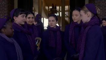 Disney+ a lansat trailerul pentru „Testamentele”, continuarea universului „Povestea slujitoarei”. Când apare serialul și la ce să te aștepți