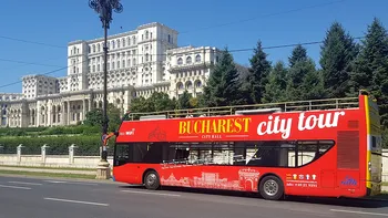 Autobuzele turistice revin în București de la 1 Mai: cât costă un bilet și ce traseu vor avea