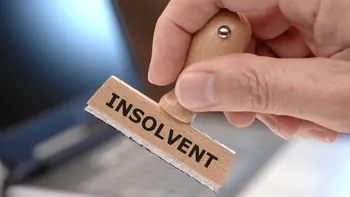 Cum se schimbă legea insolvenței personale: prag mai mic pentru datorii și protecție pentru locuința familiei
